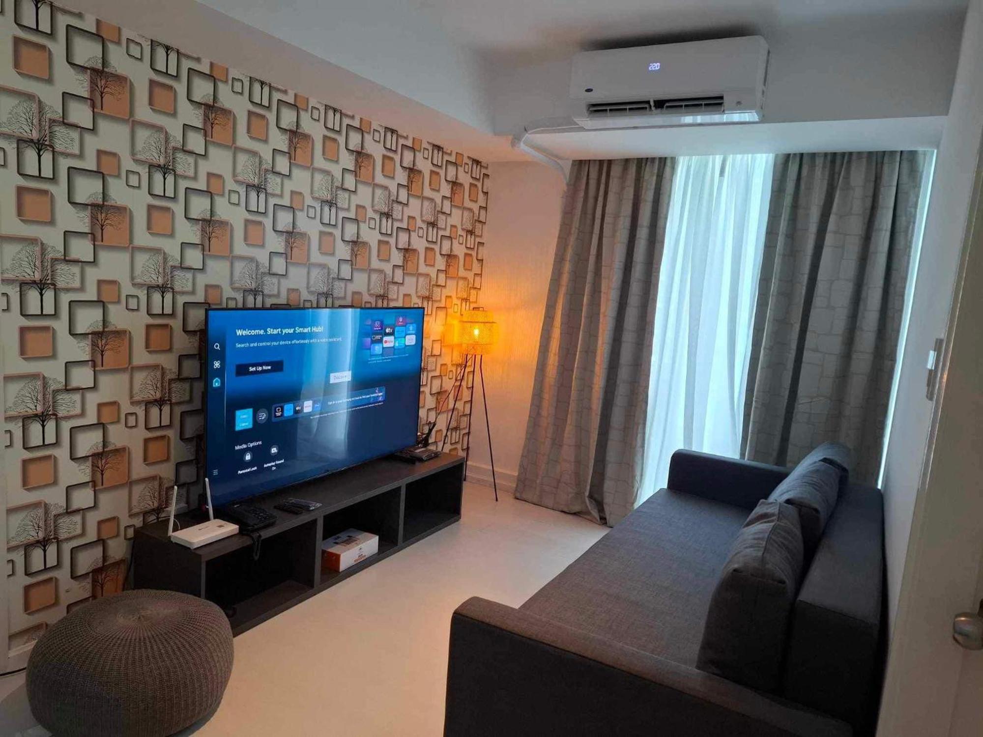 Manila Urban Resort at Azure Exterior foto
